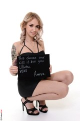 istripper fansign Arteya